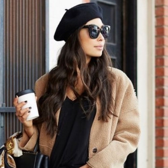 Womens black French beret hat minimalist style Classic retro Classic Parisian - Picture 4 of 16